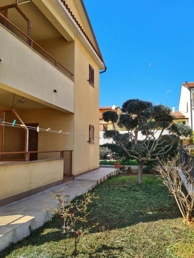Apartment Manuel Novigrad  Екстер'єр фото